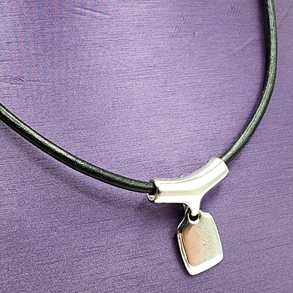 Retired LIA SOPHIA “Anew" Silver Tone Slide Pendant Black Cord Signed Necklace - Picture 2 of 7